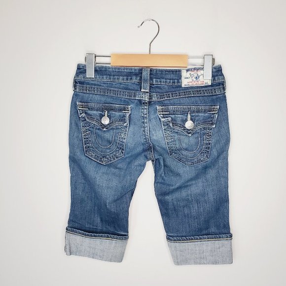 True Religion Bermuda Jean Shorts Size 25 – Light Wash Folded Cuff - Picture 4 of 9